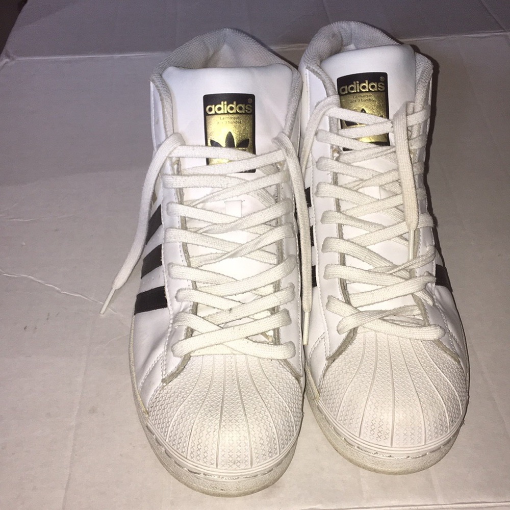 Size 12 - Picture 2 of 7